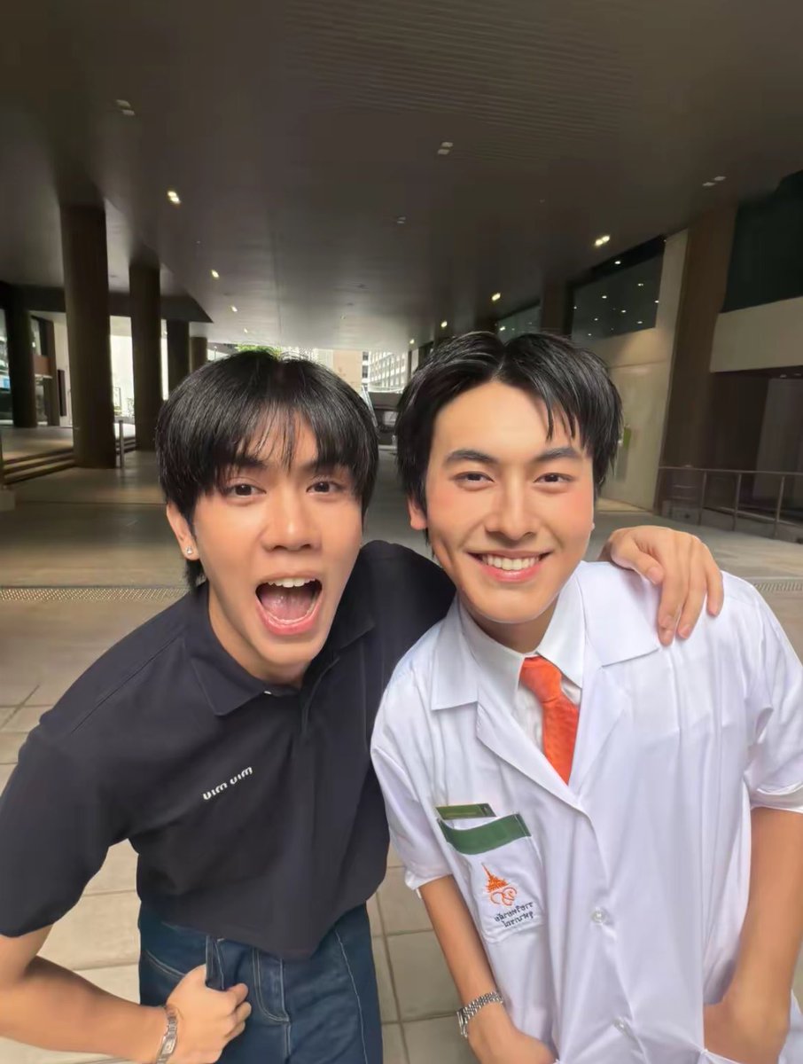 _bjbjy0622's tweet photo. congratulations na นศพ.กรวรรณ 
กุ😭😭😭😭😭ตราย😭😭😭😭😭😭 https://t.co/VlU9QqjHBK