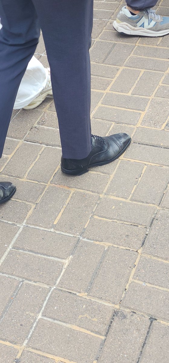 hksuitshoe's tweet photo. https://t.co/c9ScwESkOh
