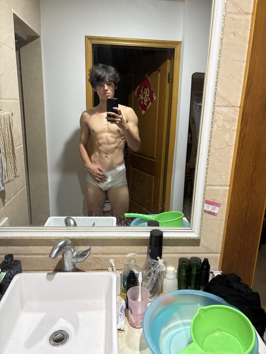 akesu21's tweet photo. #直男 https://t.co/yE9wYNaVYF