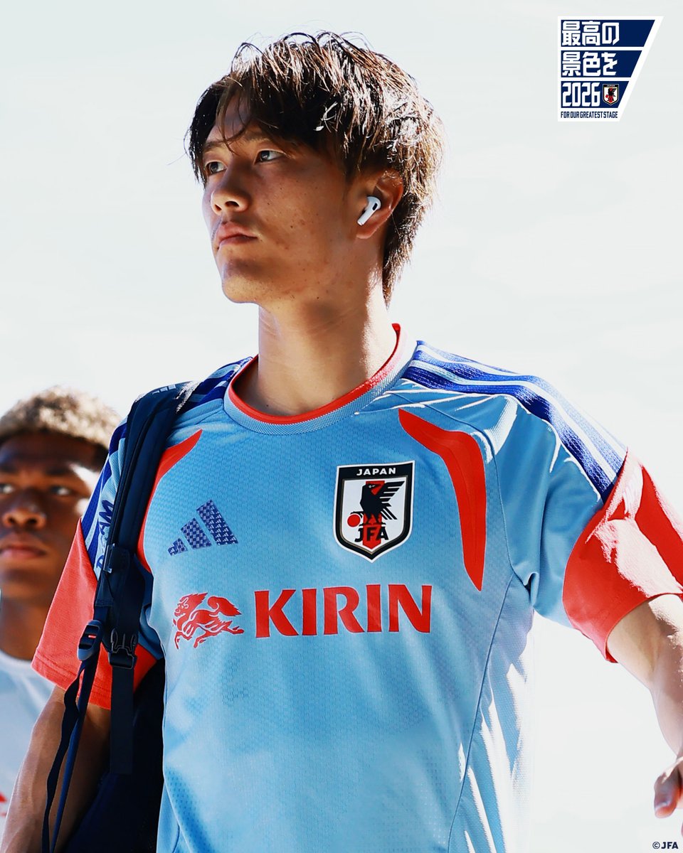 jfa_samuraiblue's tweet photo. トレーニングに向かう選手たち🇯🇵
早川友基｜小川航基

#最高の景色を #サッカー日本代表 https://t.co/QYCFEt9Pyf