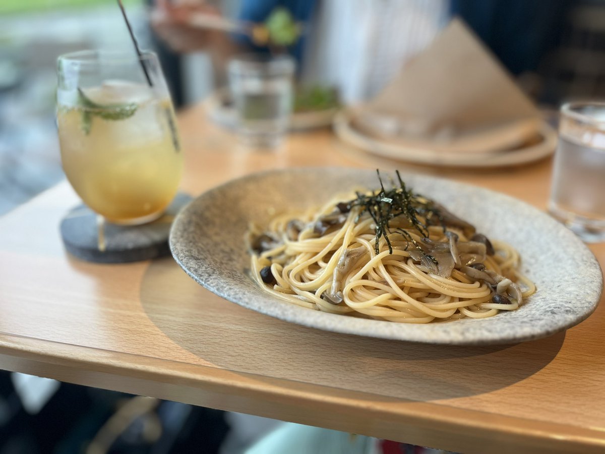 isucchi's tweet photo. みちのく杜の湖畔公園のすぐ近くのカフェへ☕️

ランチ＆デザートを美味しくいただきました✨ https://t.co/RXFFpNFmFk
