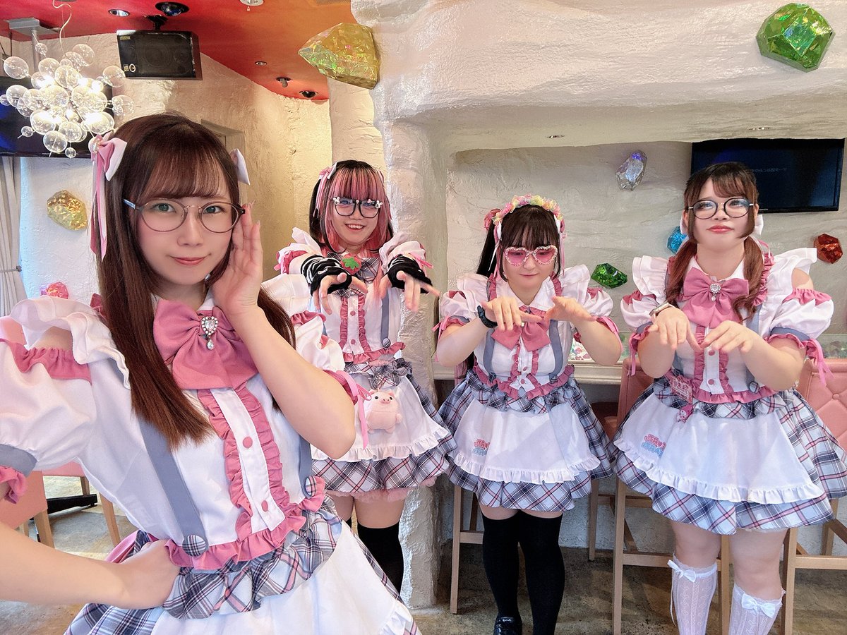 メガネっ娘は好きか〜❗️❗️❗️❗️❗️￼￼❓ ＼ キセキの様々な