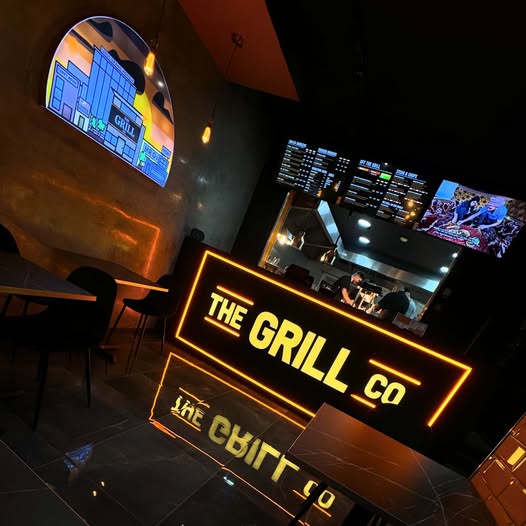 LeedsNews's tweet photo. π Grille and Co gets its 4* hygiene status and is ready for delivery across Leeds
#AD #GrilleAndCo #Takeaway #Burgers #JustEats #Pizza #PeriPeri #FoodAndDrink #FastFood #Leeds
https://t.co/HnFYEITL35 https://t.co/o5hFQ7fy2i
