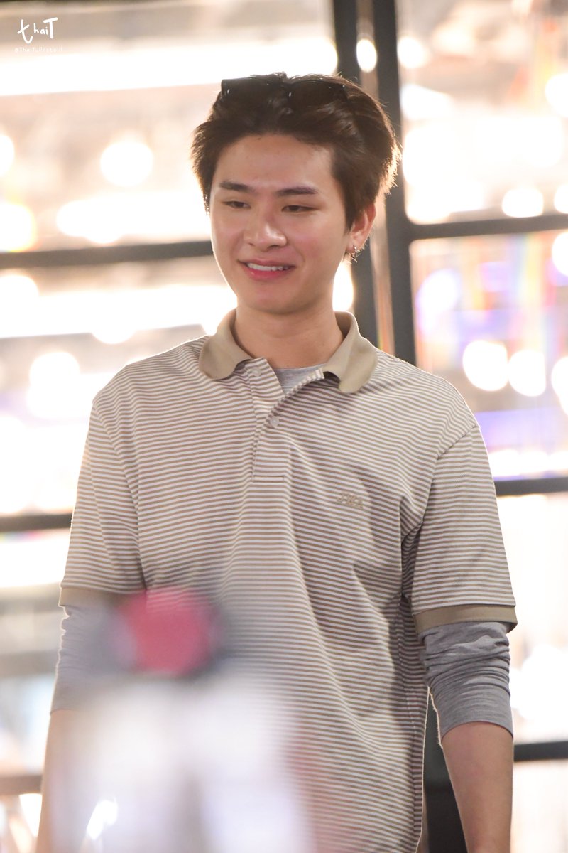 ThaiT_Photo's tweet photo. 2026.06.11 ✨️ 

โคตรจะหล่อ 🥺

@thaichayanon 
#THAIchayanon 
#BUSbecauseofyouishine 
#Flex1045xBUS_ดีใจที่ไม่มีเธอ
#พี่ทหารบัสเดินสายออกสื่อ https://t.co/lgPQozbQi7