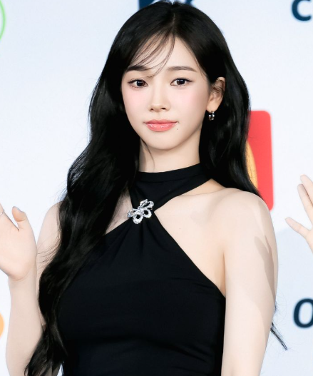 AboutMusicYT's tweet photo. aespa's Karina and Winter will attend the 2026 FIFA World Cup match in Mexico today. https://t.co/6RVkYSCNBK