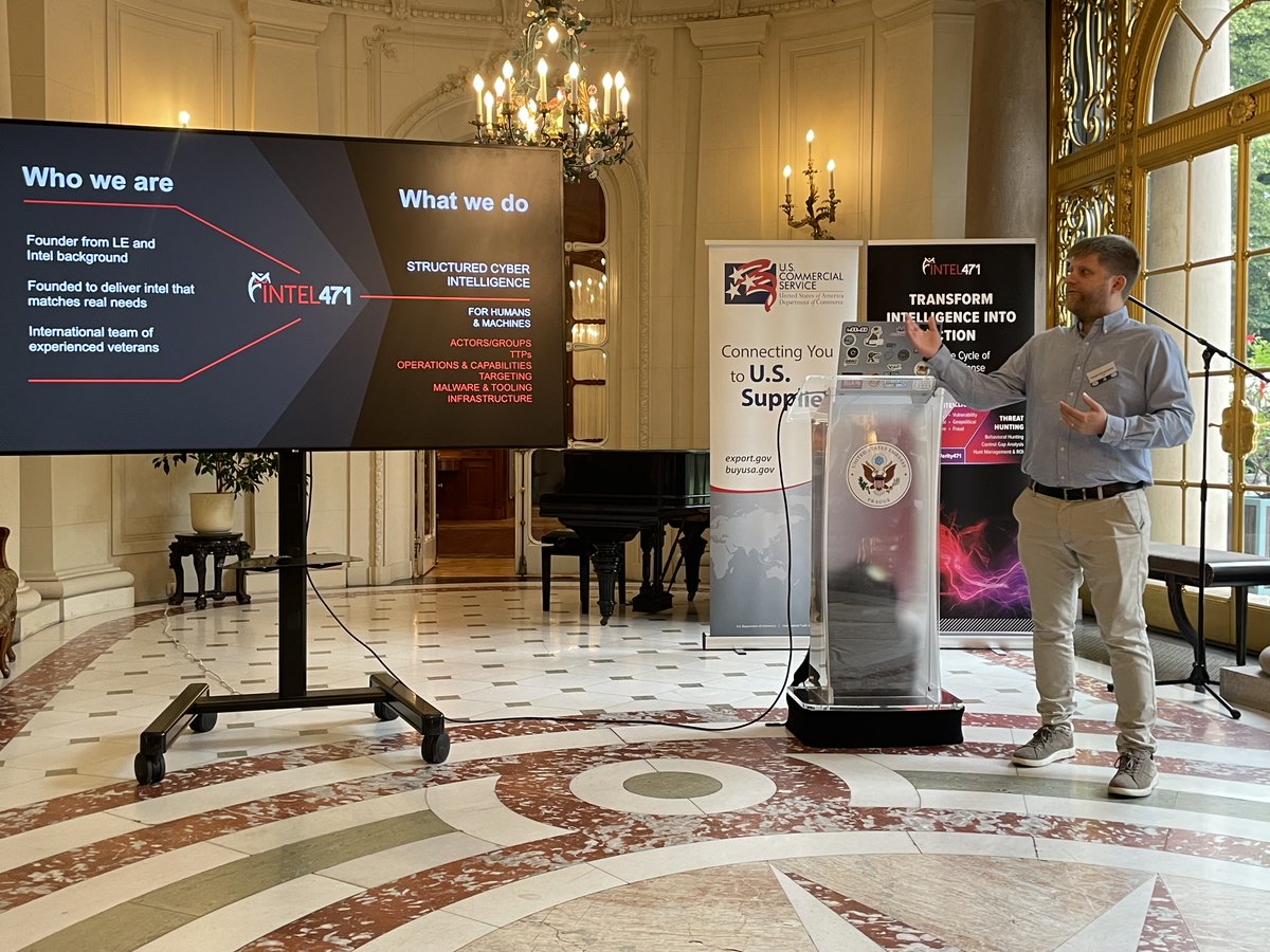 USEmbassyPrague's tweet photo. “Obrana východního křídla NATO se odehrává i v kyberprostoru.🛡️💻 Seminář s @Intel471Inc jasně ukázal, jaké hrozby cílí na Česko a jeho sousedy. Efektivní 'threat hunting' a sdílení zpravodajských informací mezi spojenci je pro naši bezpečnost naprosto klíčové.” 🇨🇿🇺🇸 #AMBMerrick https://t.co/lfaNgZrq7p