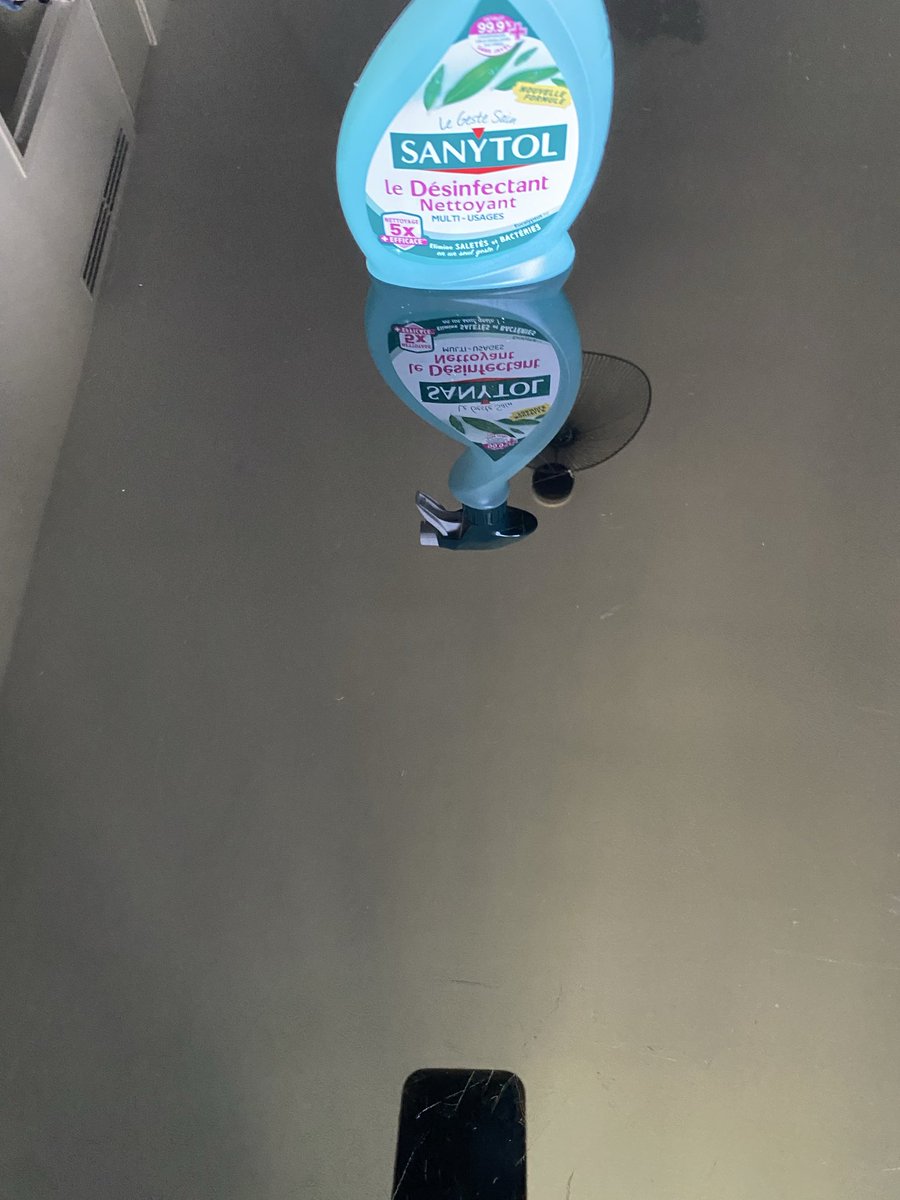Eau_Givree's tweet photo. Le geste sain avec @Sanytol , le spray multi-usages idéal pour le nettoyage du quotidien, sans effort, sans détergeant, écologique pour un environnement sain. merci #trndfrance #sanytollover #sanytoltoutdanslamaison #sanytolno1 #produitoffert 👌👍👌👍 https://t.co/W01b0xfBOo