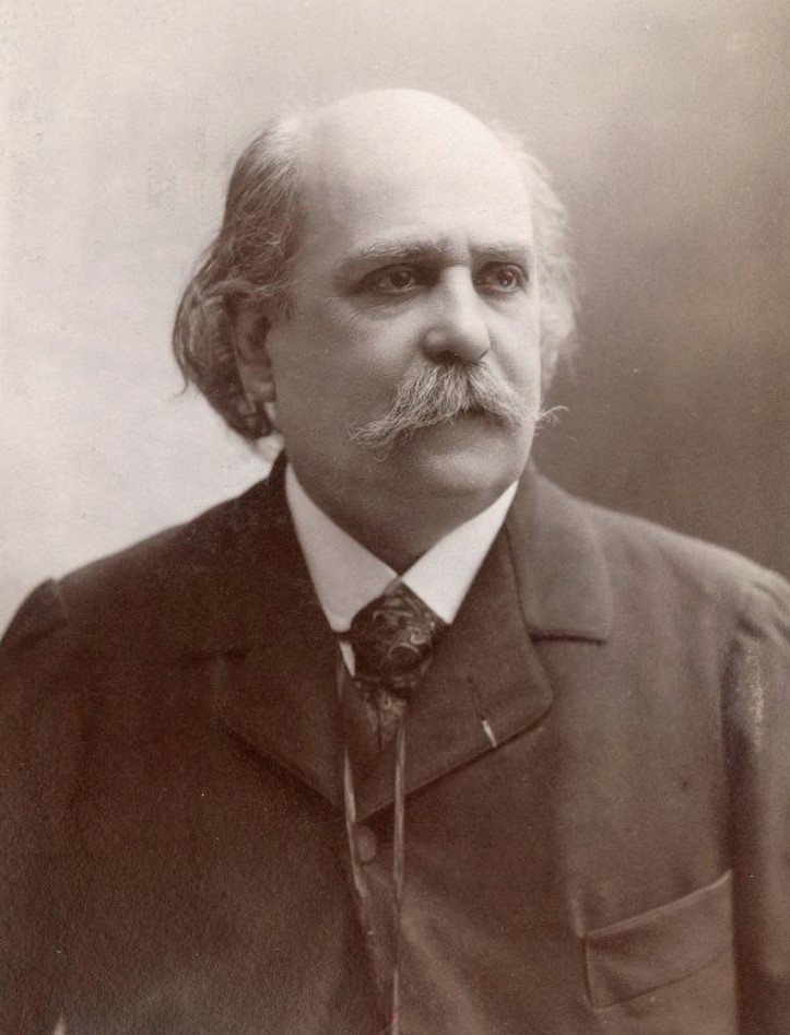 HistoireParis17's tweet photo. Le 11 juin 1912 meurt le poète parnassien Léon Dierx à 74 ans en son domicile du 24 rue Boursault.
Elu "prince des poètes" à la mort de Stéphane Mallarmé en 1898, il est enterré au Cimetière des #Batignolles.
Un buste lui rend hommage depuis 1930 dans le square des Batignolles.