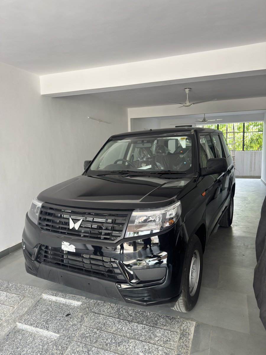 ishaan077's tweet photo. Thankyou @anandmahindra @MahindraRise @Mahindra_Auto for home test drive and prompt action on my query.
Special thanks to Koncept Mahindra, sector-2, Noida for acting immediately and professionally for the drive. 
Satisfied with @MahindraBolero and hope to get it soon👍 https://t.co/QRlE5hY8wK