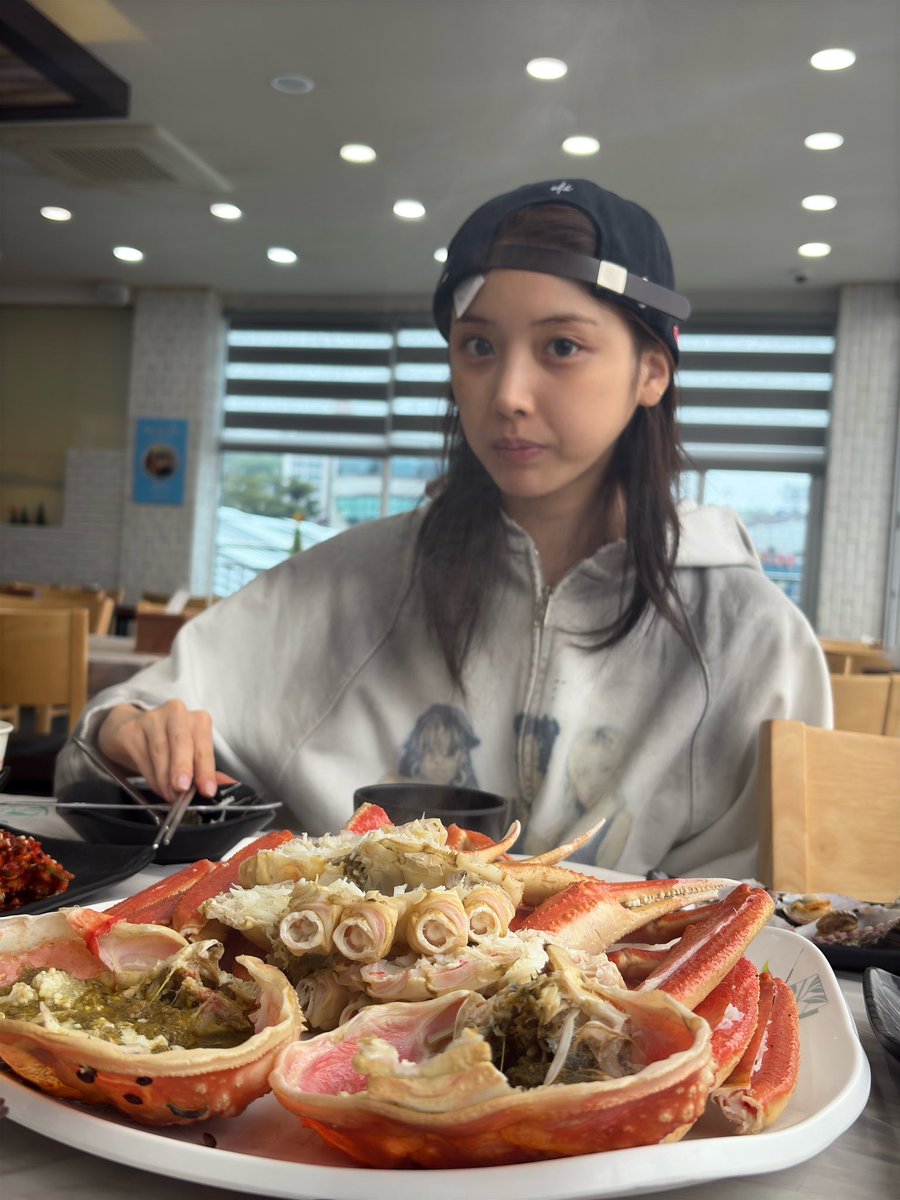 aaammmk1's tweet photo. ⁀➷ 260611 엔믹스 지우 옷 정보

🔗 https://t.co/CQGJxzPwab
💡파코서플라이 (PACOSPLY)
PACOSPLY Dolly Dirty Zip Up Hoodie Dirty White
(237,000원)

#엔믹스 #지우 #NMIXX #JIWOO https://t.co/aEbRuWUHdE