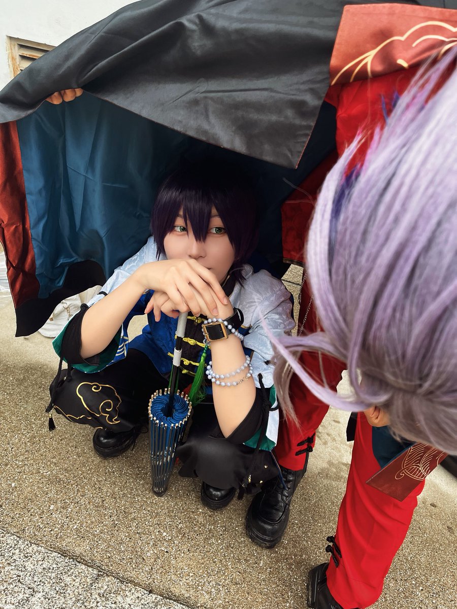 si08ki_cos's tweet photo. cos.⚔️🐉

雨宿り☔️

 #アコスタカンテレ https://t.co/r2PNjK19XI