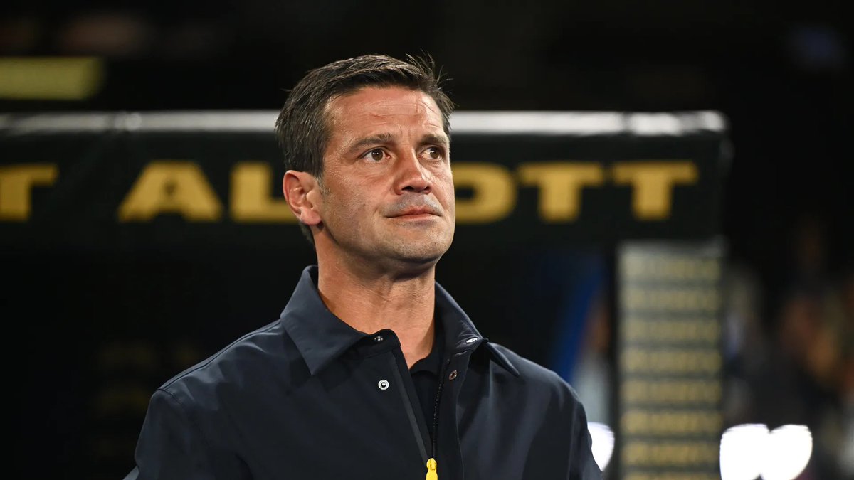 FrancoisCitron's tweet photo. Chivu umilia la proprietà: “Bisogna alzare il livello, i giocatori forti ti danno la possibilità di essere competitivi e di raggiungere gli obiettivi. Bisogna essere bravi e noi lo siamo, un reparto scouting, direttori sportivi, manca qualcos’altro però (ride)”. https://t.co/9ky7a9Rk75