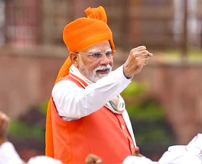 UdayMahurkar's tweet photo. Congratulate PM @narendramodi on completing 12 years in office. He introduced politics of good governance in the country. There is not a single sector where his Govt has not registered either 2-fold or many-fold growth since 2014 as compared to preceding 60 yrs. In fact, he is father of several good governance revolutions including :

1. The digital payment revolution that has eliminated the middle men & made India a digital superpower besides helping big time in poverty alleviation. 

2.  The 24x7 domestic power revolution & taking power to almost every village in the country. 

3. The solar power generation revolution which has brought the renewable price at par with thermal power .

4. Removal of Article 370 from J&K that started the process of J&K’s integration with India.

5. Annihilating the Moaist menace
which threatened 100 districts when he took over. 

6. Made India a regional defence equipment manufacturing power that now exports defence & air defence equipment to many countries. 

7. Made India capable of standing up to China by developing defence infrastructure across the entire 3300-km long Indo-China border. 

8. Nal Se Jal programme under Jal Jeevan Mission for taking potable water to every household in the country. 

9. International Day of Yoga that has reaffirmed India’s place as global spiritual leader. 

10. Construction of Kashi Vishwanath Corridor & Mahakal Lok Corridor (Ujjain) and redeveloping Ayodhya & Kedarnath among many other
Hindu religious places across India.

11. Dismantled the Wahabism inspired terror networks in the country which were thriving during UPA tenure due to various factors including secret patronage they received from elements connected with some UPA sections. 

The result: Bomb blasts were a regular occurrence during UPA tenure. The last 12 years have been free from bomb blast menace barring a couple of attacks including the last one in Delhi. 

12. Getting G20 to give its membership to African Union, a giant step in fostering the Bharatiya spirit of Vasudhaiv Kutumbakam when most Western nations have seen Africa as an object of material exploitation only,  given its natural resouces. 

As a journalist who has closely seen his journey both as a BJP party leader & as an administrator since it began in 1987 & as an author who has written two credible books on his governance that also take a critical look , I wish him all the best in his future endeavours.