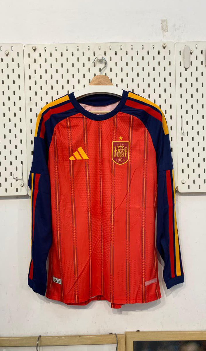 fdjersey_'s tweet photo. PROMO JERSEY WORLD CUP 

SMLXLXXL LENGKAP, BARANG TERBATAS!

JERSEY BISA DI PASANG PATCH &amp; NAMESET JUGA!

order bisa lewat @fdjersey_ atau chat 
ke WhatsApp -> https://t.co/UObY5KPBYV cek katalog di https://t.co/UNVHXcTD9a https://t.co/zn5HAI57ab