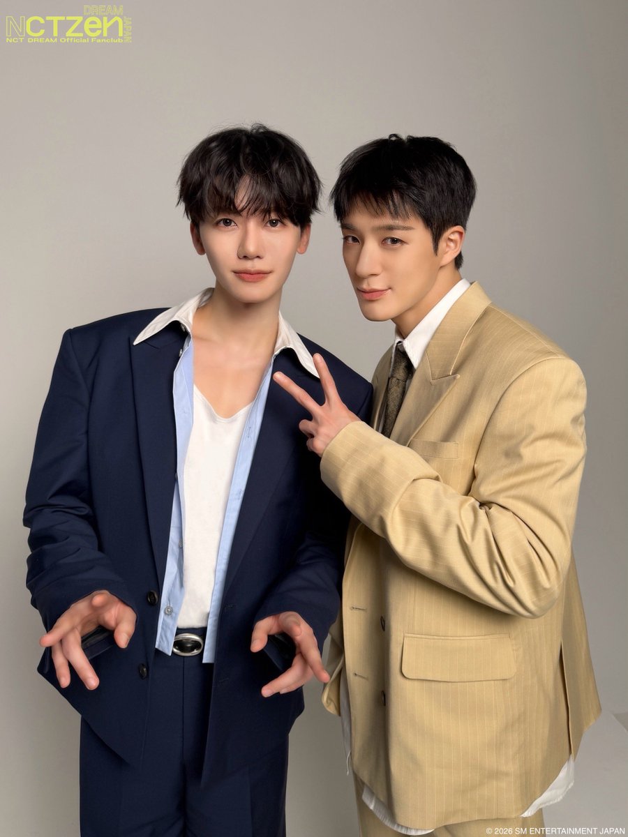 happieeeee_'s tweet photo. 『2026 NCT JNJM FANMEETING TOUR [DUALITY] # JAPAN』 굿즈 촬영 비하인드 #제노 🤎 https://t.co/Y95f0fQUSa