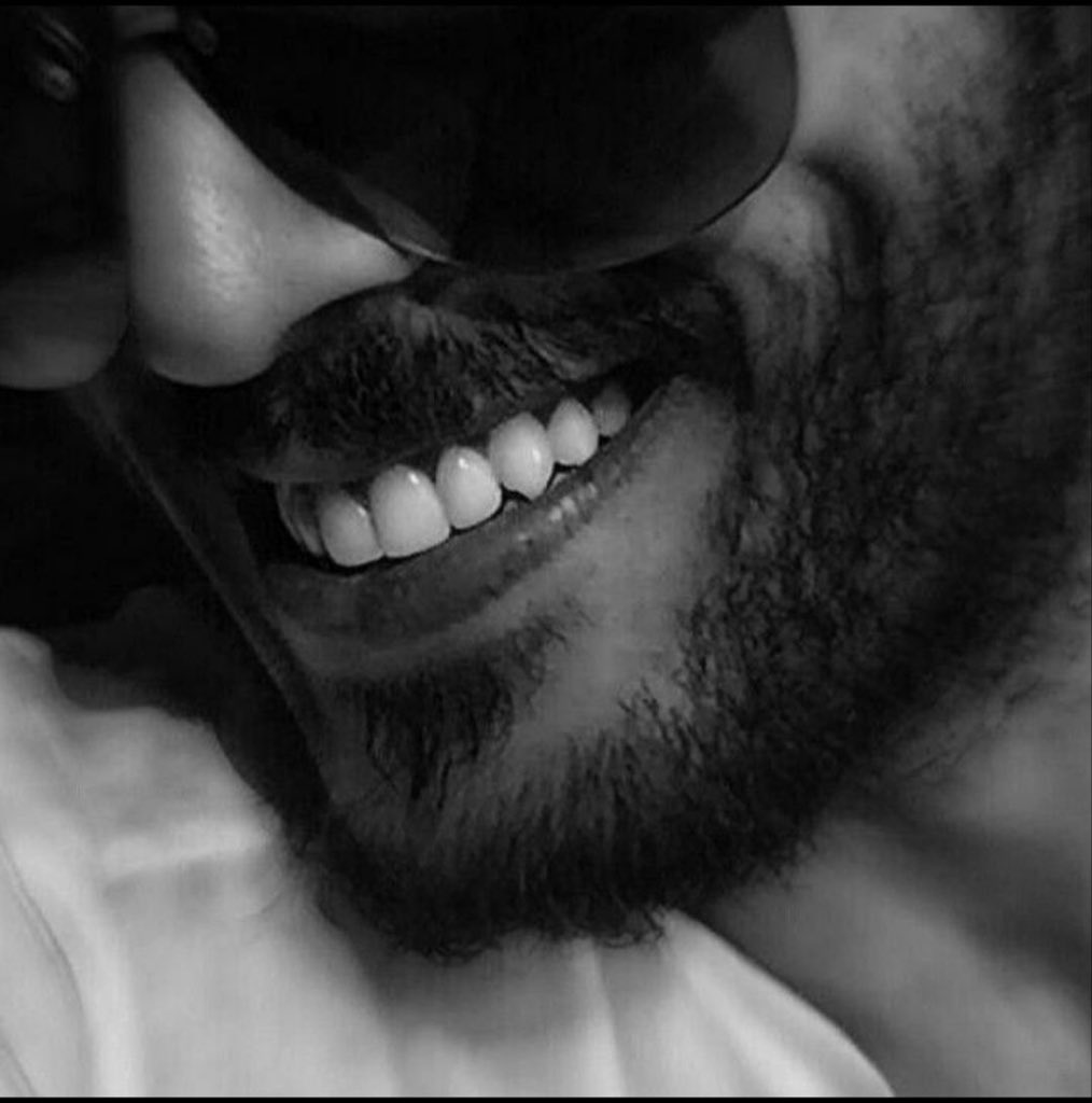 MM__MM96's tweet photo. @haarfasm في مبسمه كل السوالف لها ذوق 
وفي ضحكته صوت الفرح يطربني🖤 https://t.co/DFoOB1wVVE