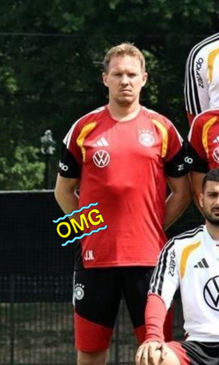 _Twoliver's tweet photo. Im Spiel gegen Curaçao wird die Alienlarve dann wohl aus der Bauchdecke schlüpfen. 😱 https://t.co/Zpue7VM8r9