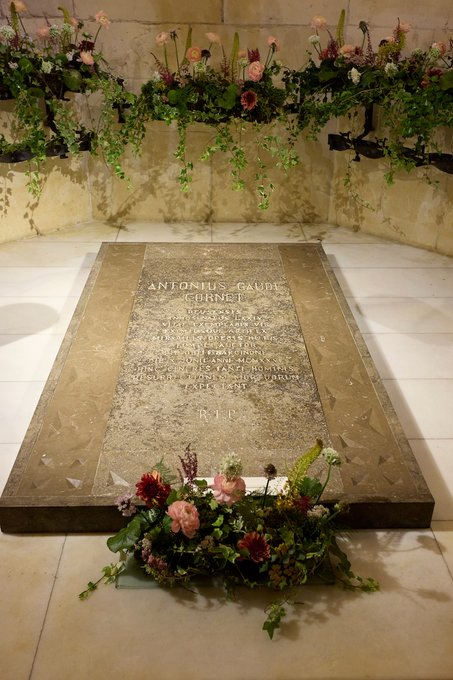 MightyWatanabe's tweet photo. @VaticanNews Barcelona, Holy Mass, June 10, 2026-Pope Leo XIV
https://t.co/pUoPUkLZ5N
the Tower of Jesus Christ⛪️@sagradafamilia🗼
El Papa Lleó XIV ha beneït la torre de Jesucrist, l'acte central de l'Any Gaudí i una de les fites més significatives en la història recent de la Basílica https://t.co/bFjdc3he15