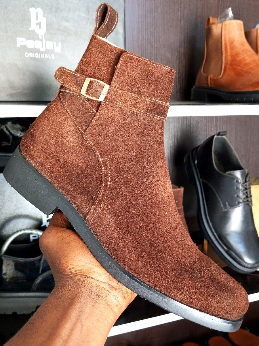 OriginalPeejay's tweet photo. Potentials are demons that won't allow you find peace up untill when you let them out. I found peace in making this Masterpiece. You too can Find peace in owning a pair of this specially handcrafted Indian jodhpur Boots.
.
.
.
.
.
.
#proudlymadeinjos #boots #luxury #madeinjos https://t.co/bD7Whvympb