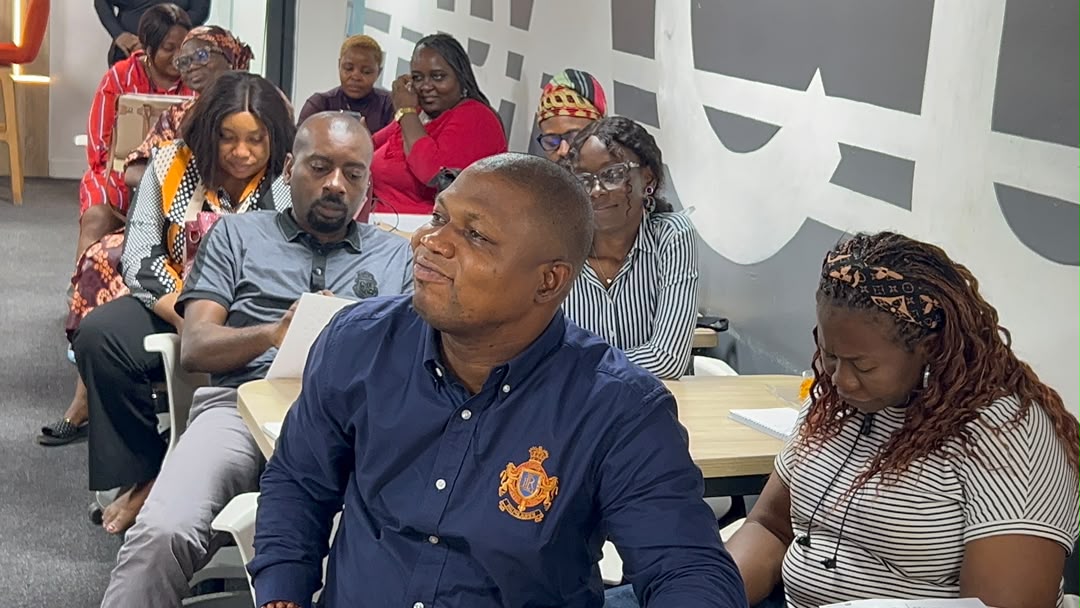 Novus_Consultin's tweet photo. 🚀 Day 1: Setting the Foundation for Greater Productivity &amp; Efficiency

We recently kicked off an engaging and insightful Productivity &amp; Efficiency Management Training Programme for the Branch Management Team of Wema Bank.

Here's a look at Day 1 https://t.co/hnY9XHdz7s