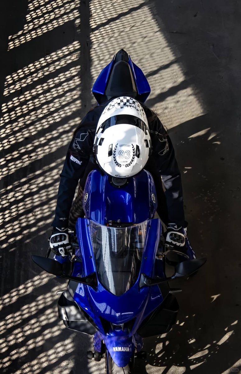 ClevelcsCanom's tweet photo. 名前：じょうわ 
性別：女
年齢：31 
身長：165
住み：東京
車種：YZF-R7 
自分にもバイク仲間に贈る言葉🏍️
疾走姿はかっこいいけど、待つ家族がいるので絶対安全運転で！
同じ趣味のバイク仲間を探しています✨
#バイク乗りとして軽く自己紹介 #バイク乗りと繋がりたい #バイク女子 https://t.co/pVloCouTYB