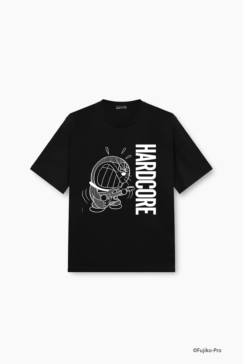 denfaminicogame's tweet photo. 「ドラえもん」が“ギター”を掻き鳴らすTシャツが6月13日より順次発売。のび太やジャイアンがギターを携えたデザインも
https://t.co/dfTqbQYdr3

しずかちゃんやスネ夫などもオシャレなTシャツになって全10柄ラインナップ。キーリングやレコードバッグ、キャップなど盛りだくさん https://t.co/aJMyK5goT0