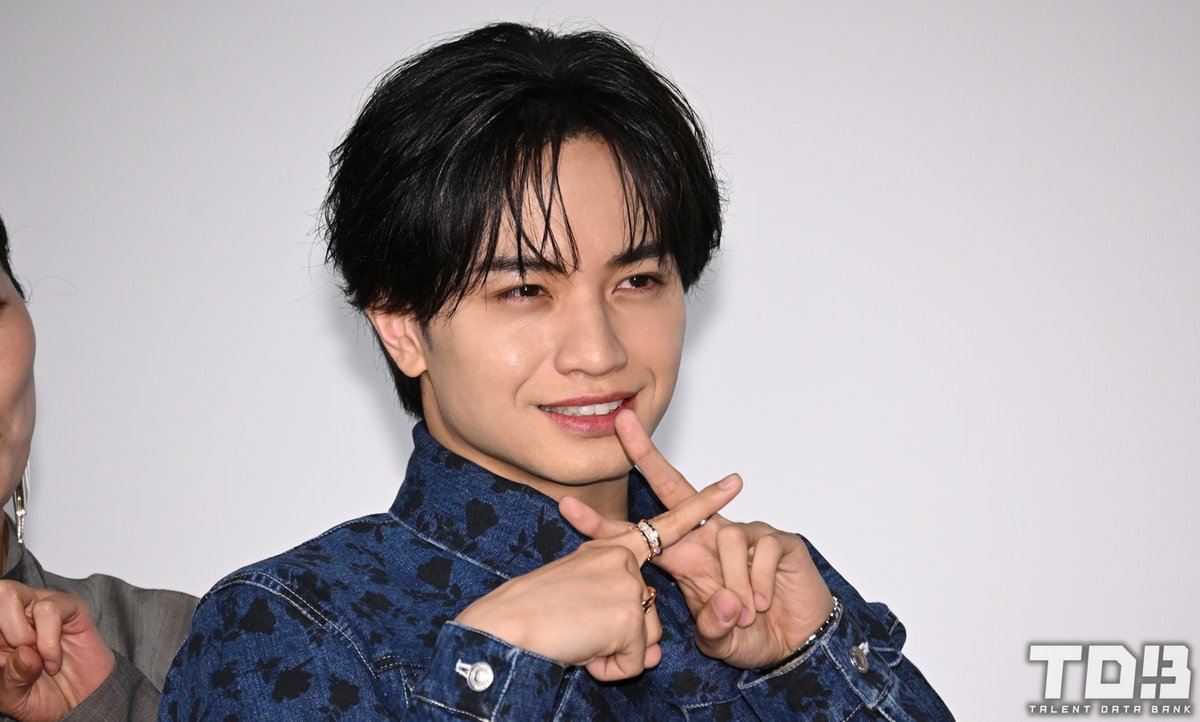 talent_databank's tweet photo. 映画『ラブ≠コメディ』完成披露試写会

中島健人、脚本を貰って“ハーフドキュメンタリー”と錯覚！自分と近い役どころに「アドリブで暴れまくりました」とアピール！

▼詳細はこちら
https://t.co/L6euMkjMgR

#中島健人 #映画ラブノットコメディ https://t.co/crcu4myi85