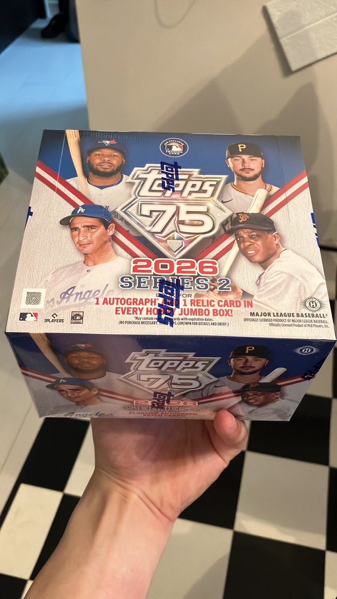 rinto3150's tweet photo. 仕事から帰って来たら届いてたぁぁぁ！
開けてくぞーーーーー！！！！！
@Topps 
#topps
#2026series2 https://t.co/Le5dkJxGwy