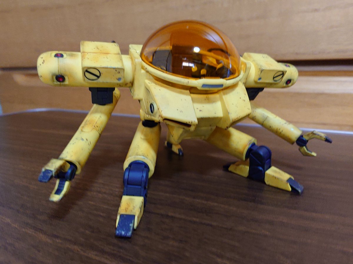 boss_025's tweet photo. 先日、ガンダムベースで購入したHGメッド、簡単フィニッシュ仕上げで完成♪
ウェザリングは久しぶりで楽しかったけど、汚くなりすぎたかな、、、？？ https://t.co/l8QUDoYpSi