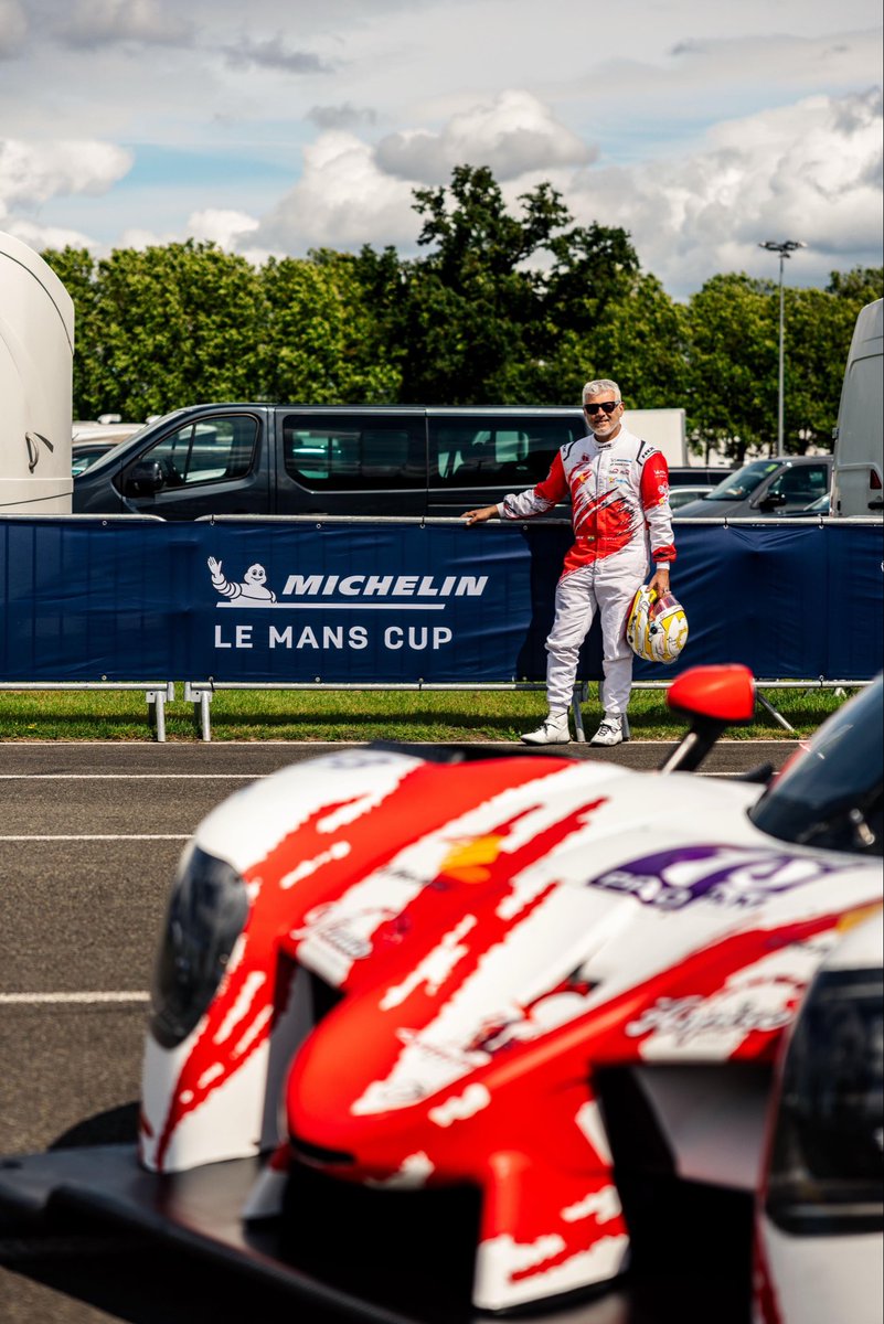 DoneChannel1's tweet photo. A proud moment ! 🇮🇳🇮🇳🇮🇳🇮🇳🏎️🏎️🏎️🏁🏁
The first Indian team at the legendary LeMans @Akracingoffl @SureshChandraa @LeMansCup 
#AjithKumarRacing #AjithKumar #AjithRedAntRacing https://t.co/Kw7SoqVOjV