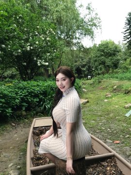 WhitneyPer23565's tweet photo. 对这种肉肉的丰韵身姿是不是很着迷呀 https://t.co/jMZ0NBxAxH