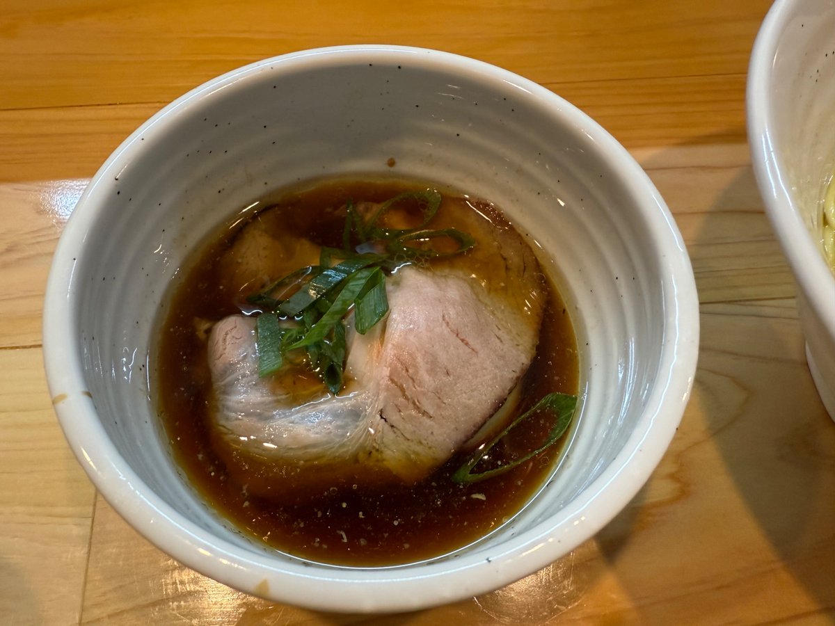 ranbuta_kusoge's tweet photo. つけ麺　晴

こんぶ水だけで麺が進んでしまうんだ！？
メチャメチャ美味かったです。
あと味玉🥚はガチ https://t.co/N5FsuZhQWZ