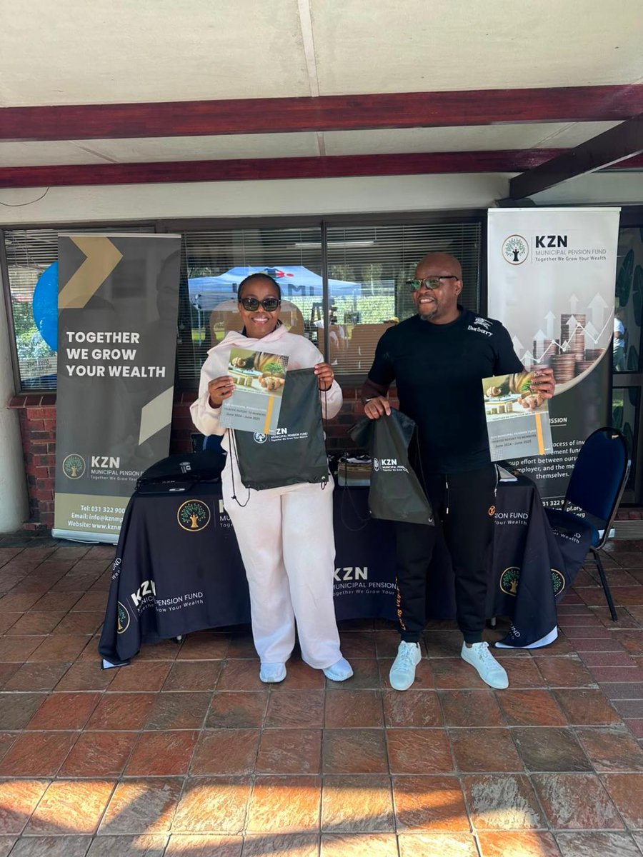 kznmpf's tweet photo. Wellness in motion! 📷📷 KZNMPF is proud to join eThekwini Municipality employees at the Durban Botanic Gardens for a day dedicated to health, wellness, and financial wellbeing. Together, we’re building healthier lives and stronger futures. 📷 #kznmpf #WellnessJourney https://t.co/FSMs98wV6h