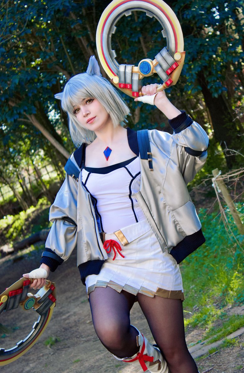 merynyancos's tweet photo. so hype about Xenoblade Genesis I had to post a new Mio cosplay pic 🤍 https://t.co/ISybwpinBt