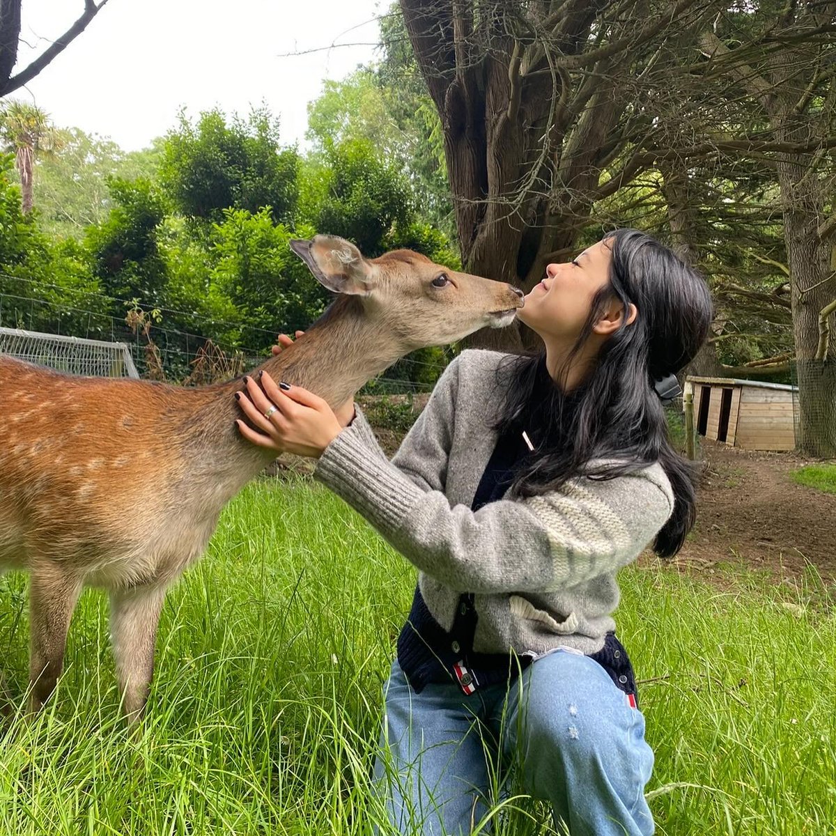 jenna_ethereall's tweet photo. Jenna today two years ago in Ireland during filming. She is always so happy with animals https://t.co/2bnXaZiVLJ