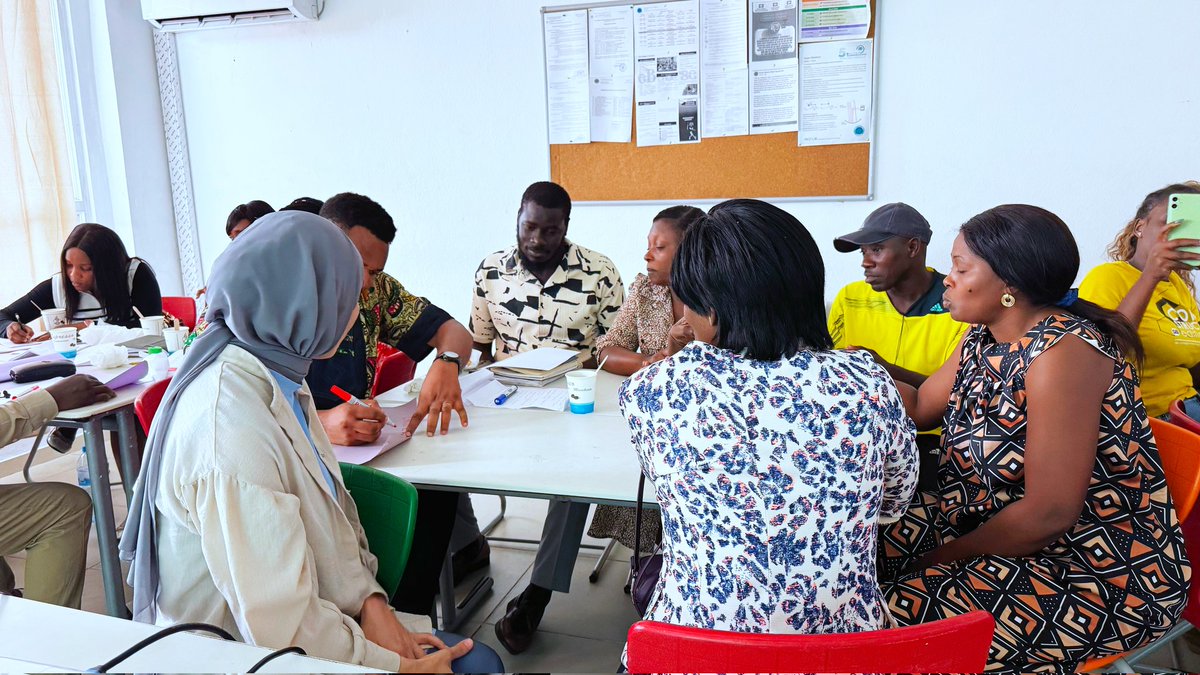 MaarifGA's tweet photo. Nos enseignants ont complété avec succès 2 jours d'ateliers intensifs : apprentissage significatif, philosophie de l'éducation, gestion de classe et modèle de R. Gagné. 👏

​Félicitations à tous pour votre engagement ! ✨
 https://t.co/XJai0YYoeK https://t.co/1qHAcKPyUu