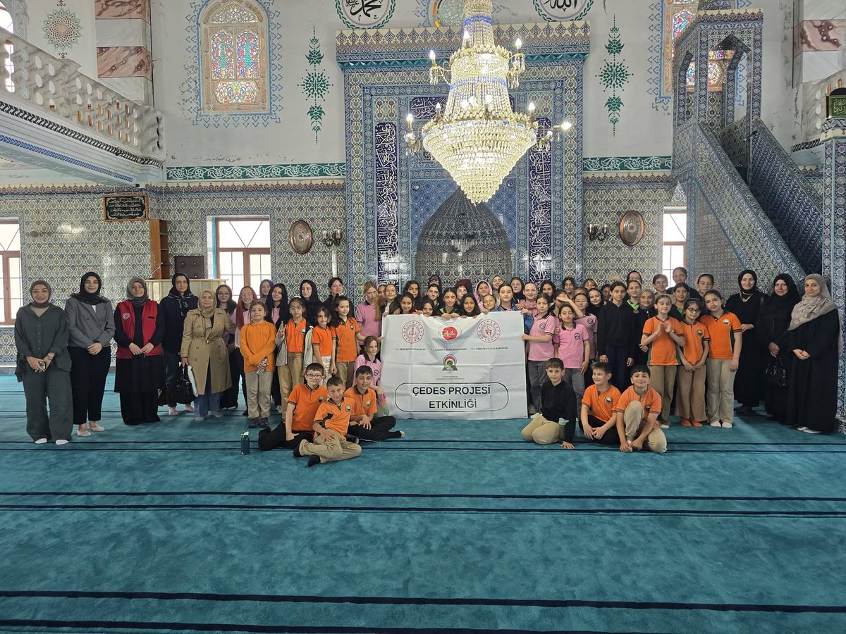 Pazar53_MEM's tweet photo. Diyanet İşleri Başkanlığı, Millî Eğitim Bakanlığımız ve Gençlik ve Spor Bakanlığı iş birliğiyle yürütülen ÇEDES Projesi kapsamında, Sahil Camii'nde yıl sonu kültür şenliği gerçekleştirildi.
Emeği geçen, destek veren paydaşlarımıza teşekkür ediyoruz. https://t.co/kYuJsNxrZa