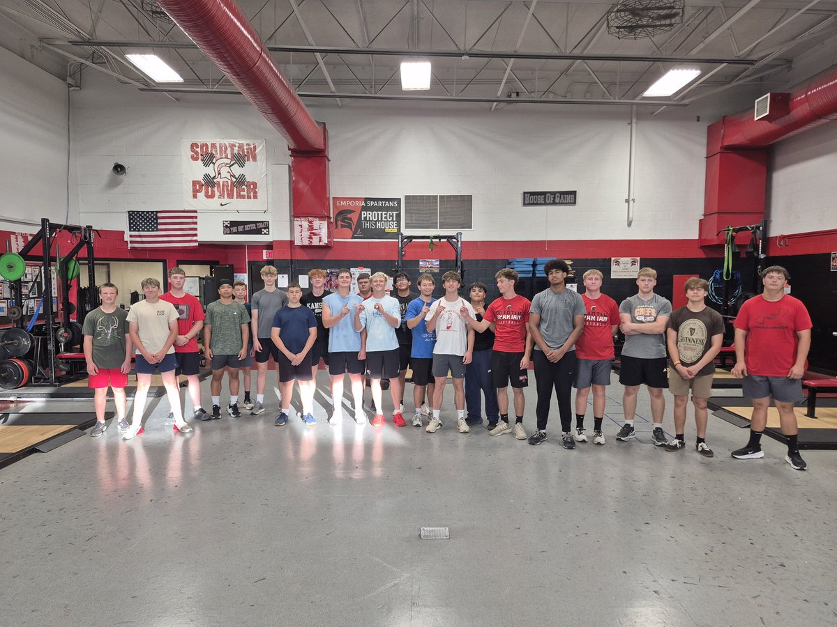 Coach_Casey_DC's tweet photo. House of Gains Week 2 FB Perfect Attendance! https://t.co/pJkCxDput3