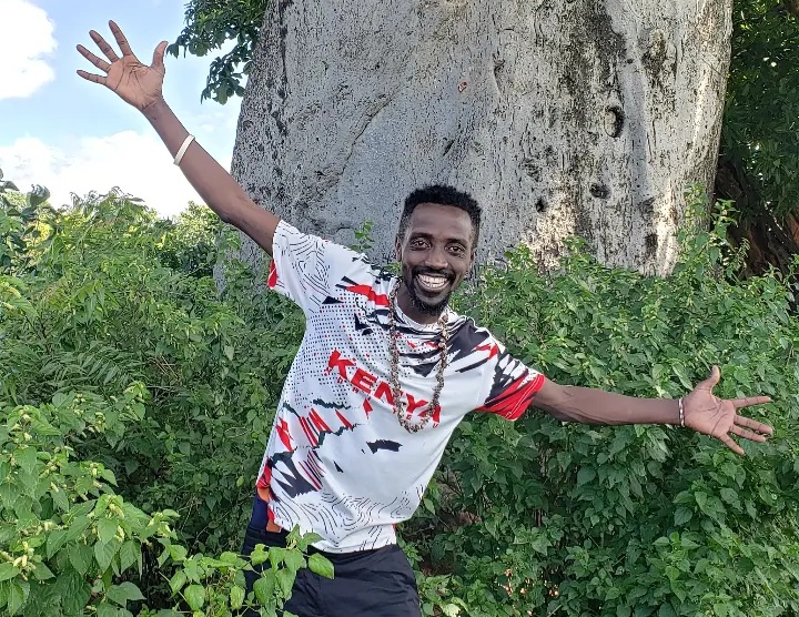 Ogogos1's tweet photo. Wish Super Mcee MC Smatta Happy Watu kuzaliwa June #Goteana @Stellavenesa @abonokohdeh @mojezzkabro @MceeSmatta @GhettoRadio895 @Aliluyo4 @Bellenine_1 @oscar__kaosi @Elishifa more Life https://t.co/gGxCdu5dSP
