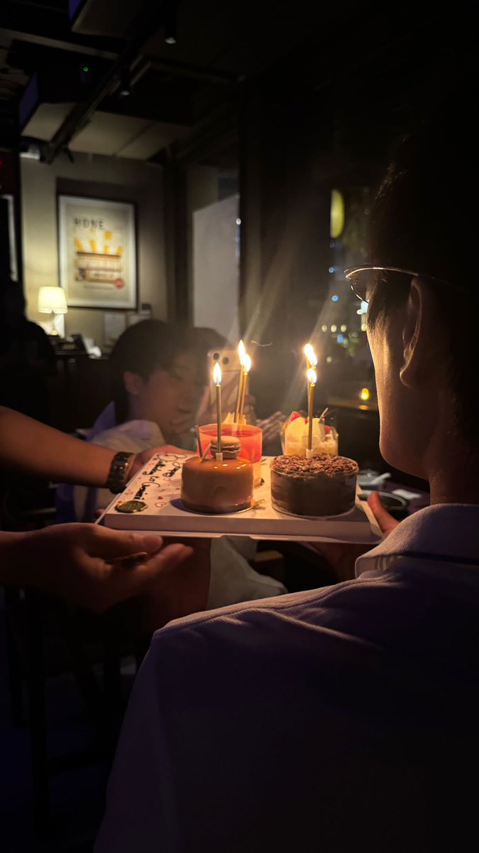nongsiii's tweet photo. another early birthday celebration 🥹🤍
cr: angie_wachi / apipat_indy

#Gemini_NT #เจมีไนน์ https://t.co/gR3jTniCQJ