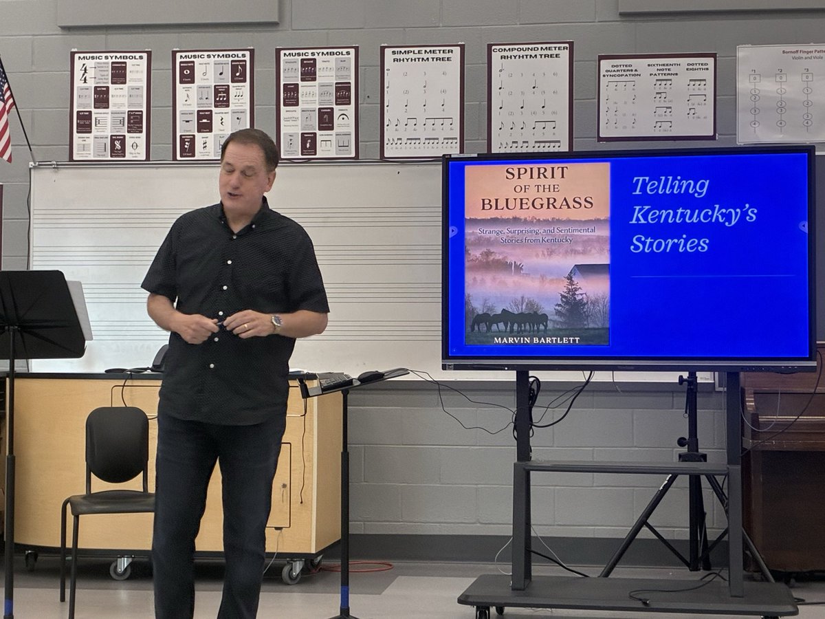 Jenniferc40456's tweet photo. What a fun session with Marvin Bartlett at summer conference! I loved hearing about stories he’s covered in Kentucky and how to prompt students to tell interesting stories! @kedcgrants @promise_leaders https://t.co/KnCQ3K6O0r