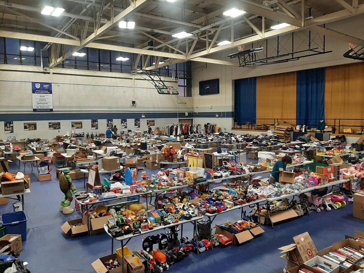 RickoverNavalHS's tweet photo. TOMORROW IS THE BIG DAY! 

TOMORROW AT 8AM! 🚨 The 5th Annual Rickover Rummage Sale is packed to the bleachers! Don't miss our Special Boutique Room with new items, name brands &amp; rare collectibles.
⏰ June 12-14 | 8AM-3PM 📍 5700 W Berteau Ave (Door 2) 💳 Cash/Credit https://t.co/ncinAdi9Dz