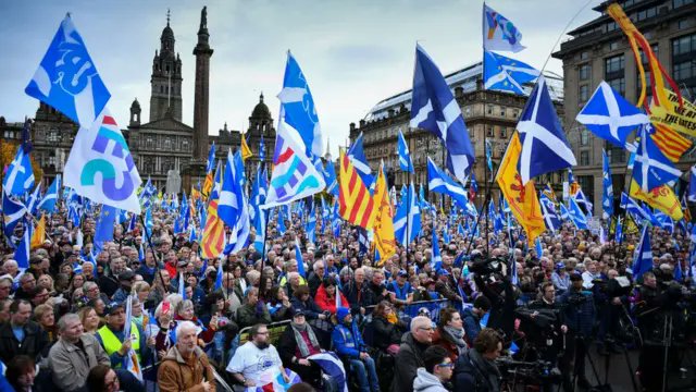 GorrotxaRS's tweet photo. Hoy comienza el Mundial y tengo claro a quién voy a apoyar: a Escocia.

Debido a la situación política actual, se nos priva de poder tener nuestra propia selección y representar a Cataluña en una competición de alto nivel. En un futuro estaremos ahí

Visca Catalunya Lliure 💙💛❤️ https://t.co/g6wkDCKrML