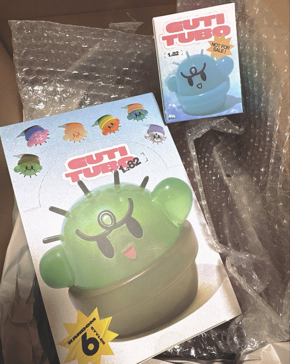 ppp_i154's tweet photo. 届いたー！！！
ぼっくすかわちいーーー！！！！！ https://t.co/7LkT8NeKXN