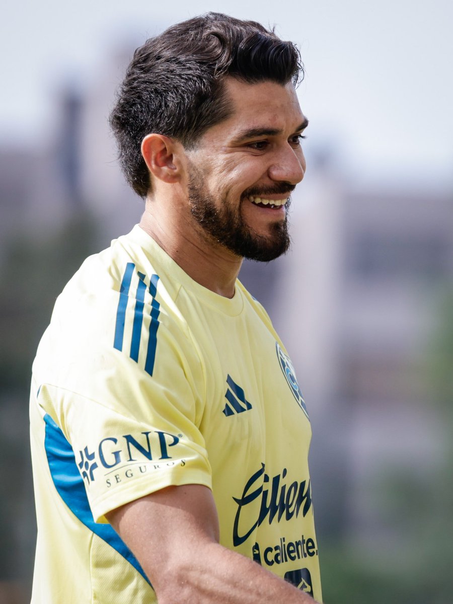 ClubAmerica's tweet photo. ¡Buenos y mundialistas días, Águilas! 🦅😬🌎⚽️ https://t.co/FKrrZFft1r