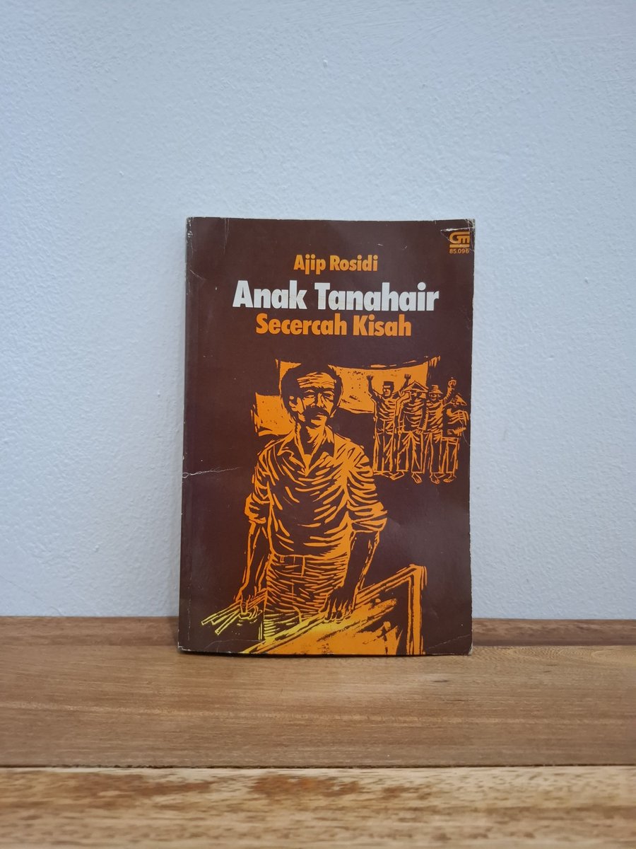 wandefis's tweet photo. Jual Buku Ajip Rosidi - Anak Tanahair

40k https://t.co/bzp9xxydNz