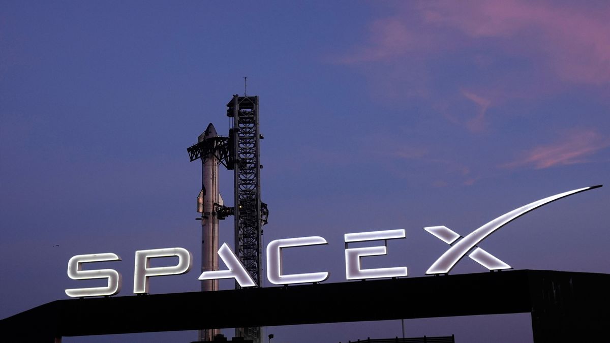 Elon Musk's SpaceX to make debut on Wall Street | What to know