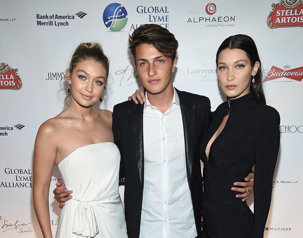 RimabestRima12's tweet photo. Hadid siblings support Palestine.🇵🇸🇵🇸🇵🇸 https://t.co/FzEiKB3CZK