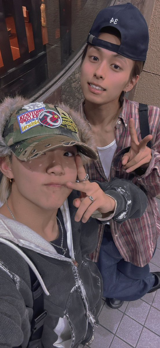 LIL_LEAGUE_'s tweet photo. 【#百田隼麻🍑】

つい最近、蒼真くんとご飯に行きました🙋‍♂️
最近蒼真くんとご飯行くこと多いな〜✨
いつもありがとうございます(* ᴗ͈ˬᴗ͈)”

#KIDPHENOMENON #川口蒼真
#LILLEAGUE https://t.co/ryT95uYFDX
