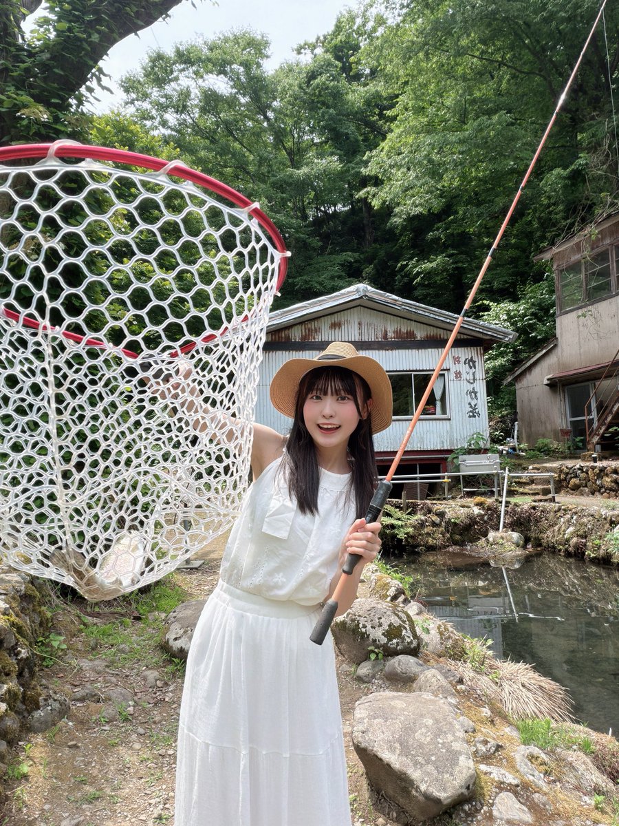 aochan_724's tweet photo. 柏崎の谷根地区にある釣り堀に行ってきました〜！

あおちゃんは釣りができる？できない？

 #谷根いいね  #柏崎 #新沢葵唯 https://t.co/xgiW0LES94